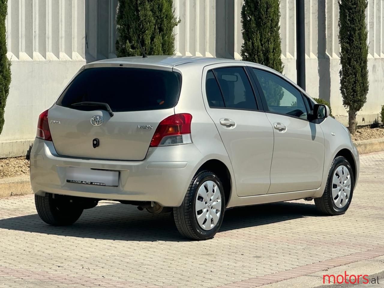 2009' Toyota Yaris photo #6