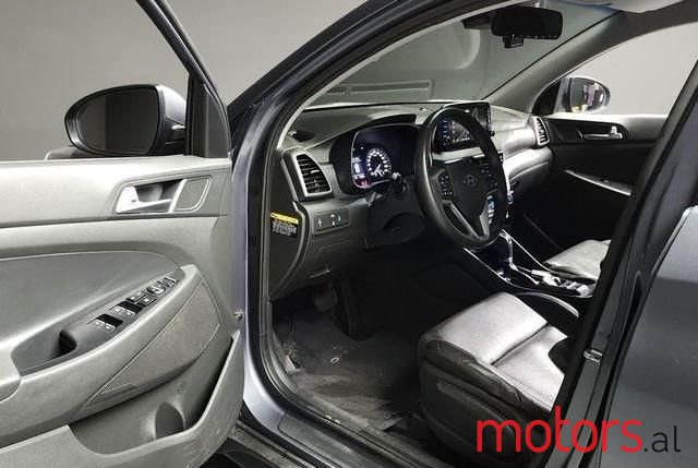 2020' Hyundai Tucson photo #4