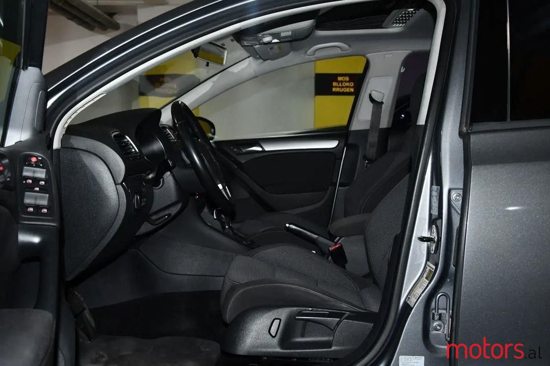 2013' Volkswagen Golf photo #4