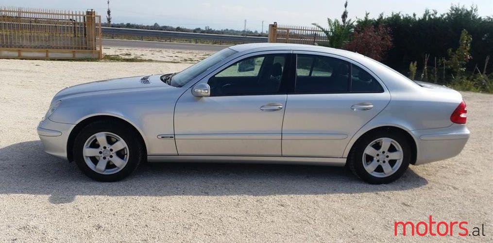 2003' Mercedes-Benz E 240 photo #1