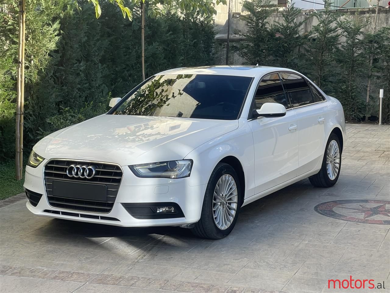 2013' Audi A4 photo #1