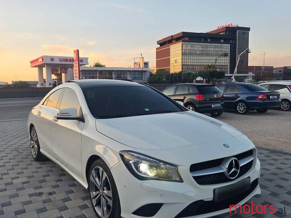 2015' Mercedes-Benz CLA 200 photo #2