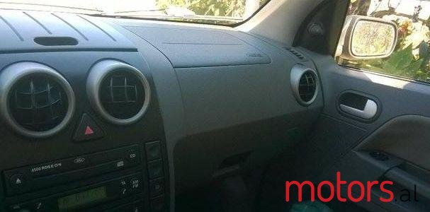 2003' Ford Fusion photo #1