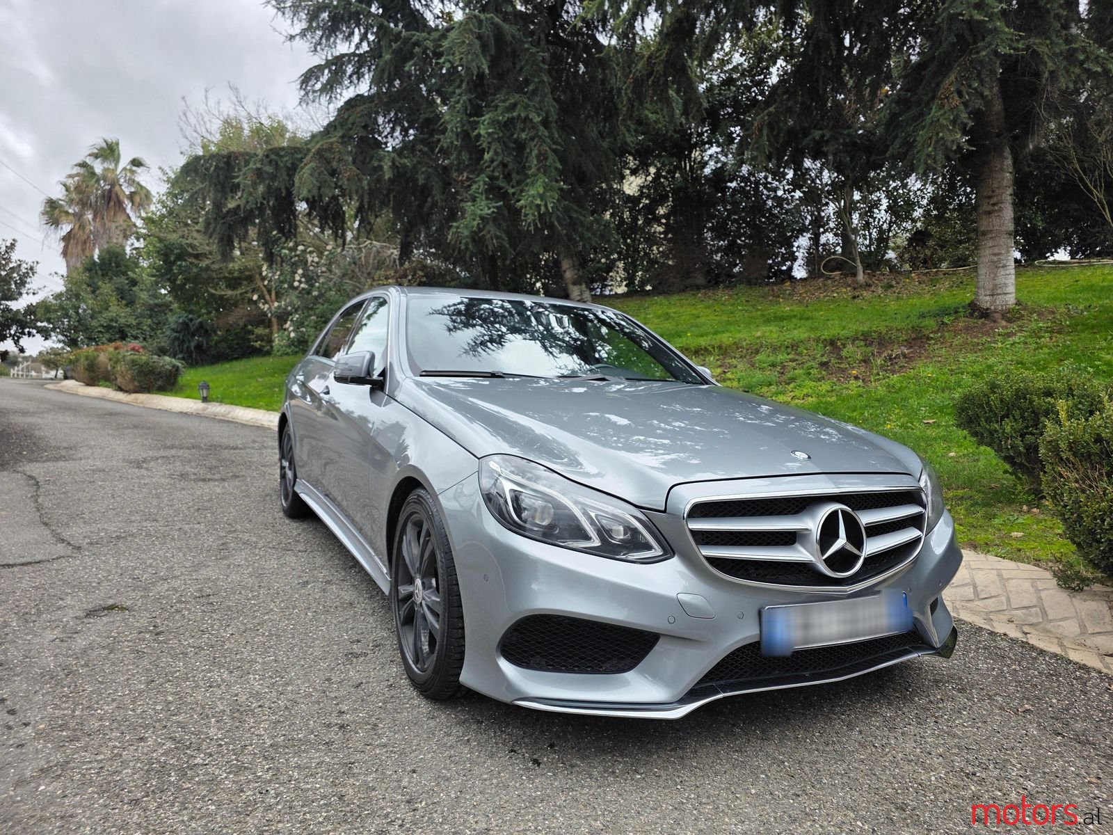 2013' Mercedes-Benz E 220 photo #6