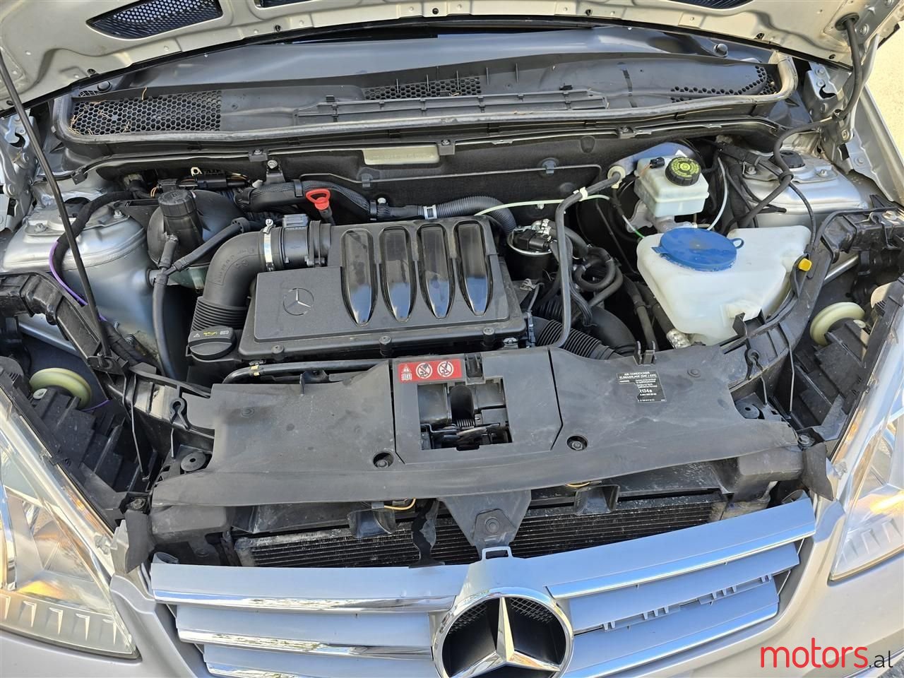 2009' Mercedes-Benz A 200 photo #2