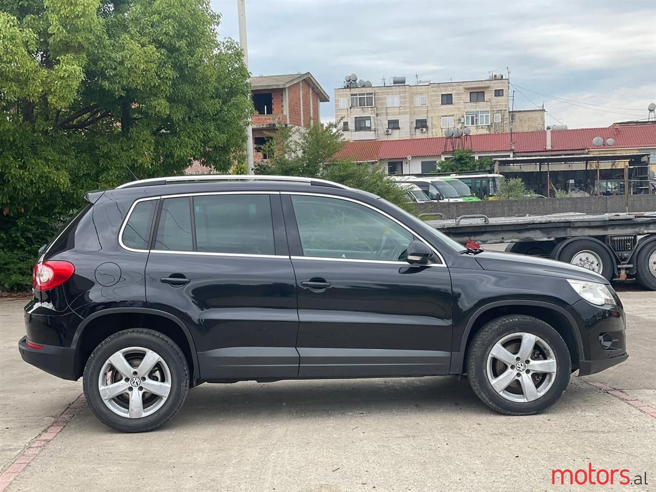 2008' Volkswagen Tiguan photo #5