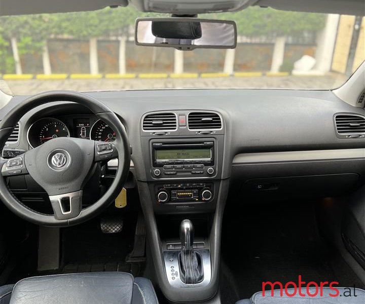 2012' Volkswagen Golf photo #6