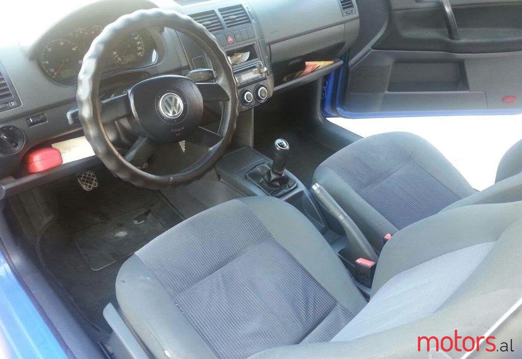 2004' Volkswagen Polo photo #1