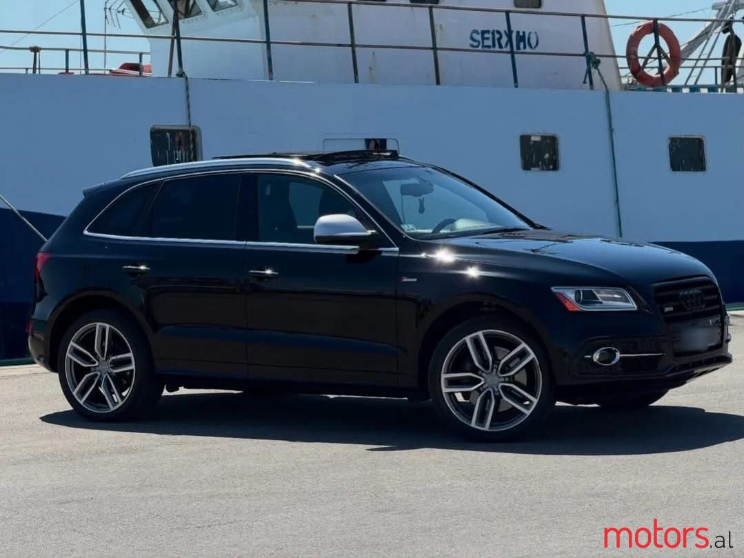 2015' Audi SQ5 photo #4