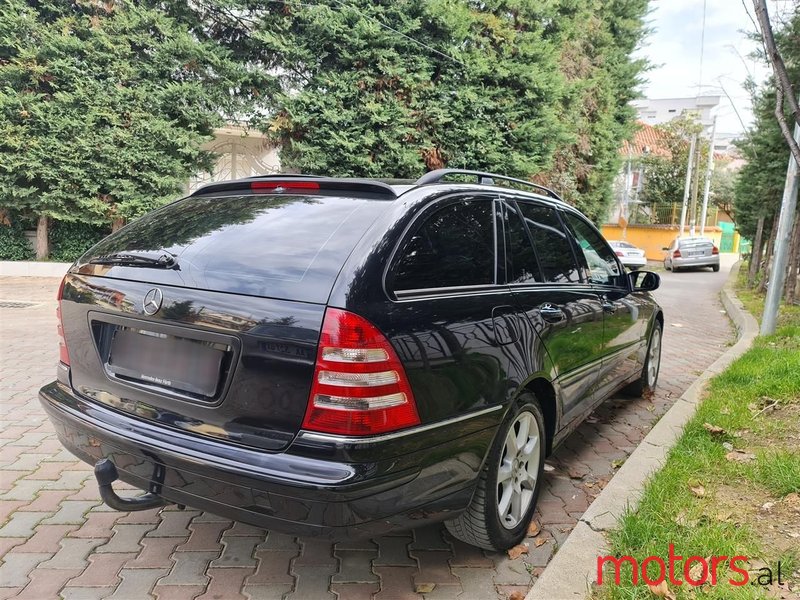 2005' Mercedes-Benz C 220 photo #3