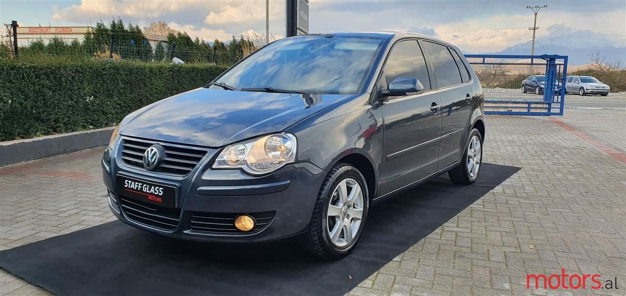 2006' Volkswagen Polo photo #1