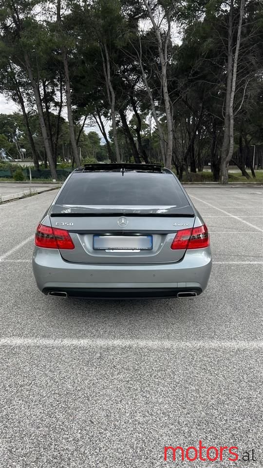 2010' Mercedes-Benz E 350 photo #2