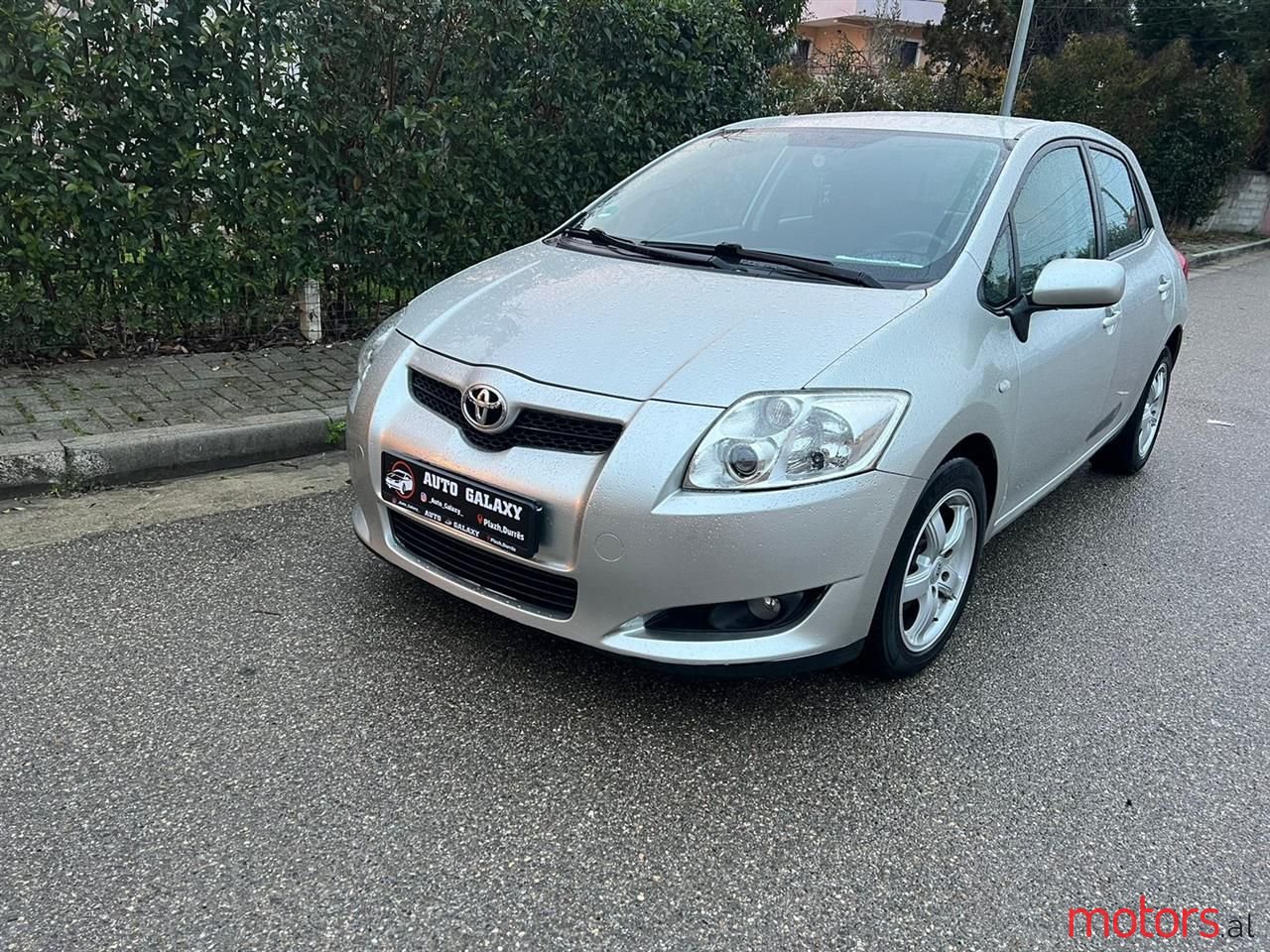 2008' Toyota Auris photo #1