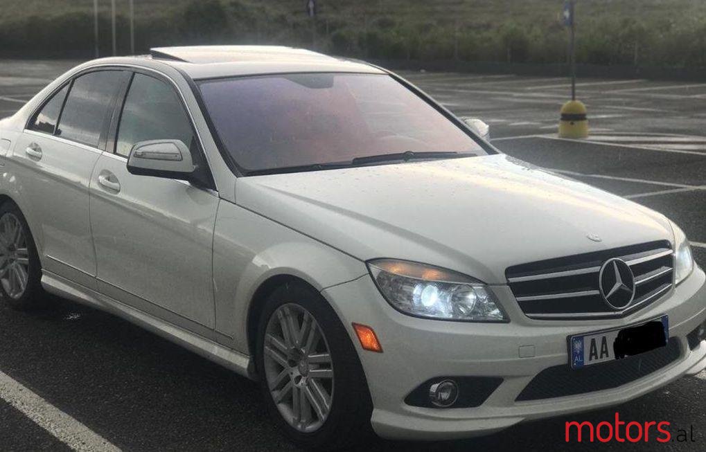 2009' Mercedes-Benz C 300 photo #1