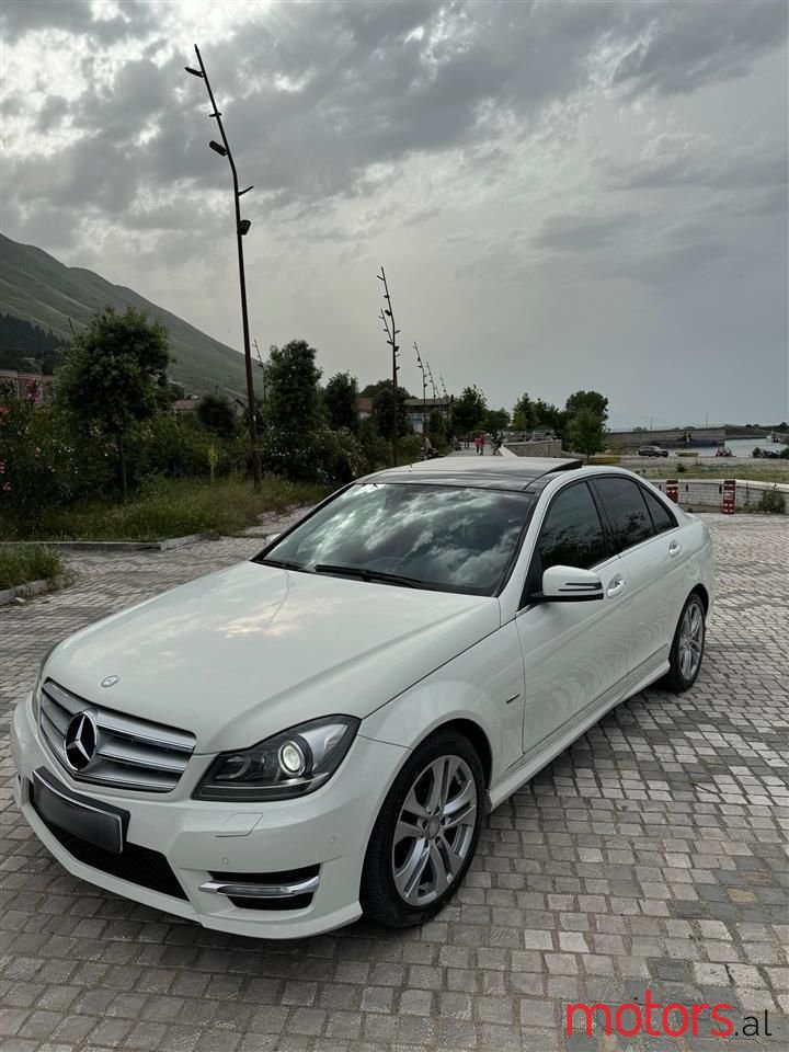 2012' Mercedes-Benz C 220 photo #6