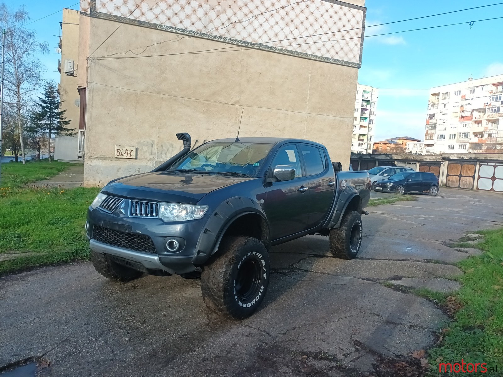 2010' Mitsubishi L200 photo #5