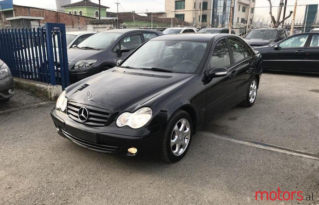 2005' Mercedes-Benz C 220 photo #1