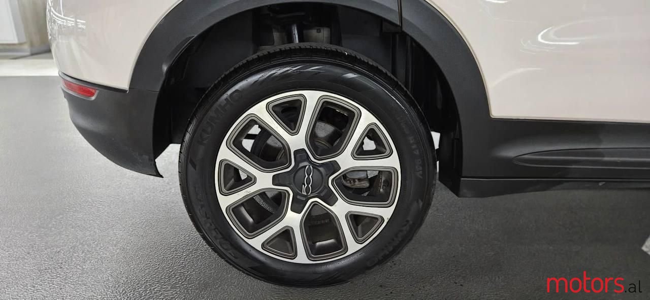 2016' Fiat 500X photo #6