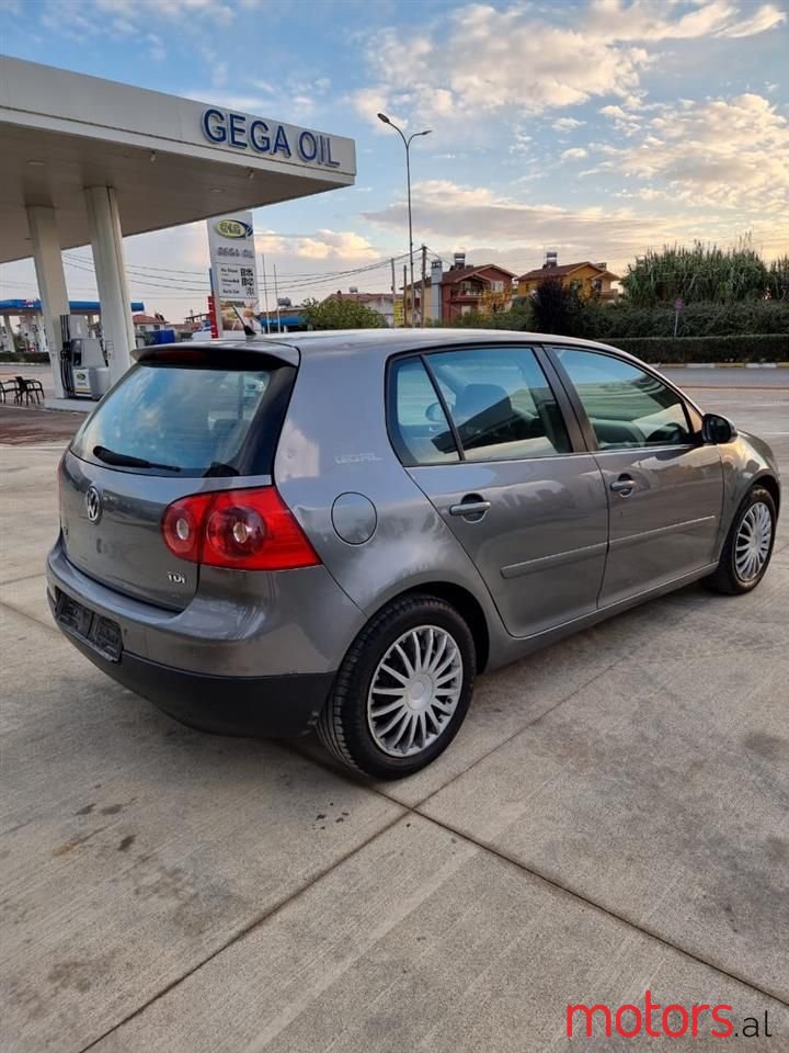 2006' Volkswagen Golf photo #5