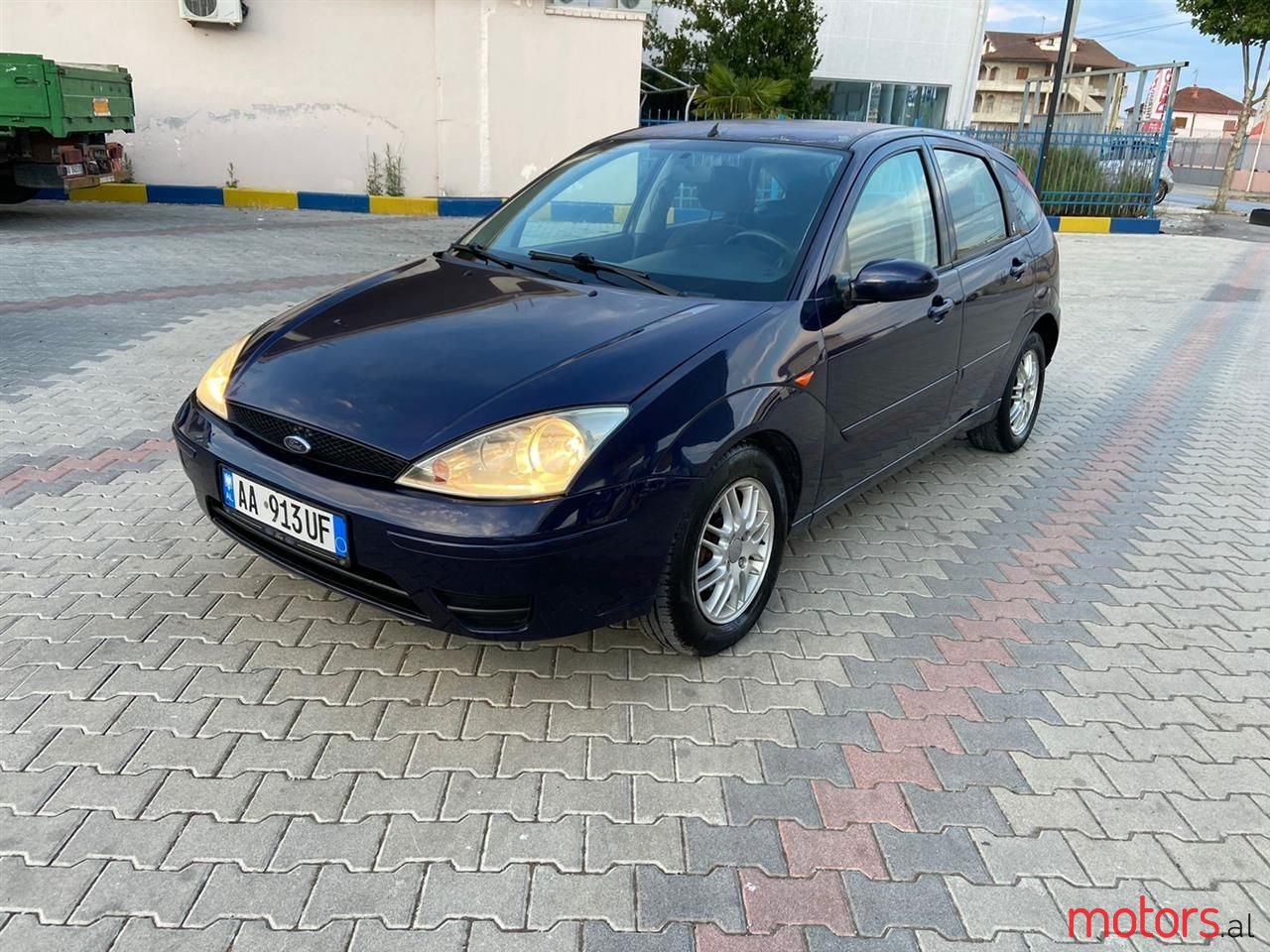 2002' Ford Focus photo #1