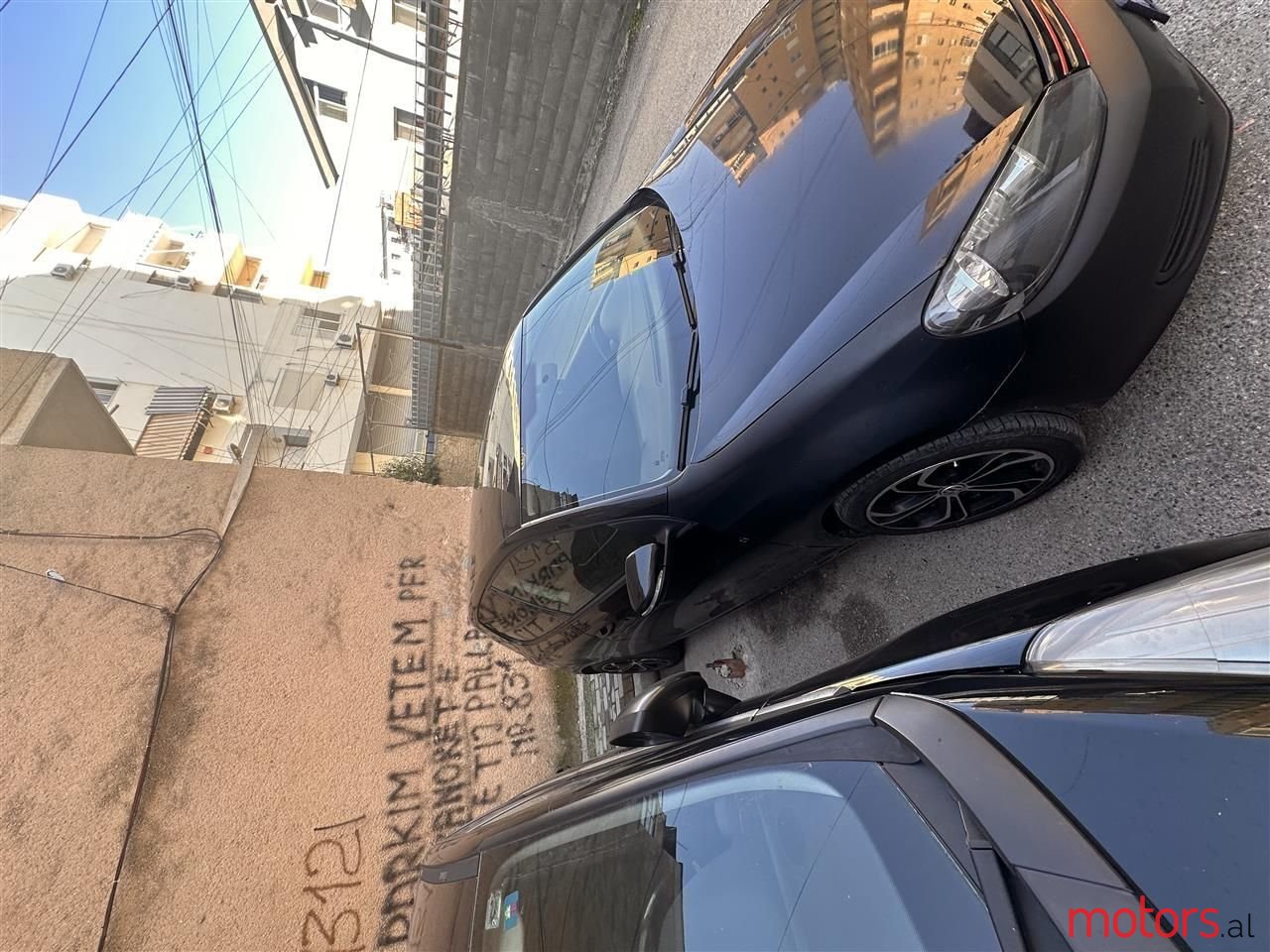 2009' Volkswagen Golf photo #5