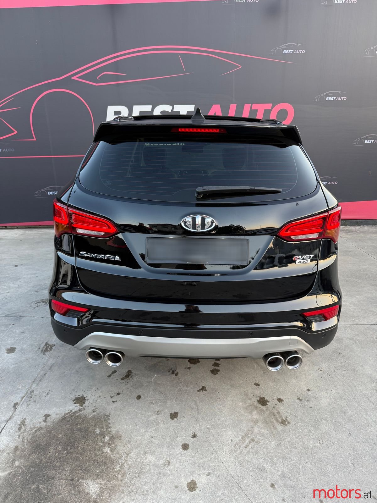 2015' Hyundai Santa Fe photo #4