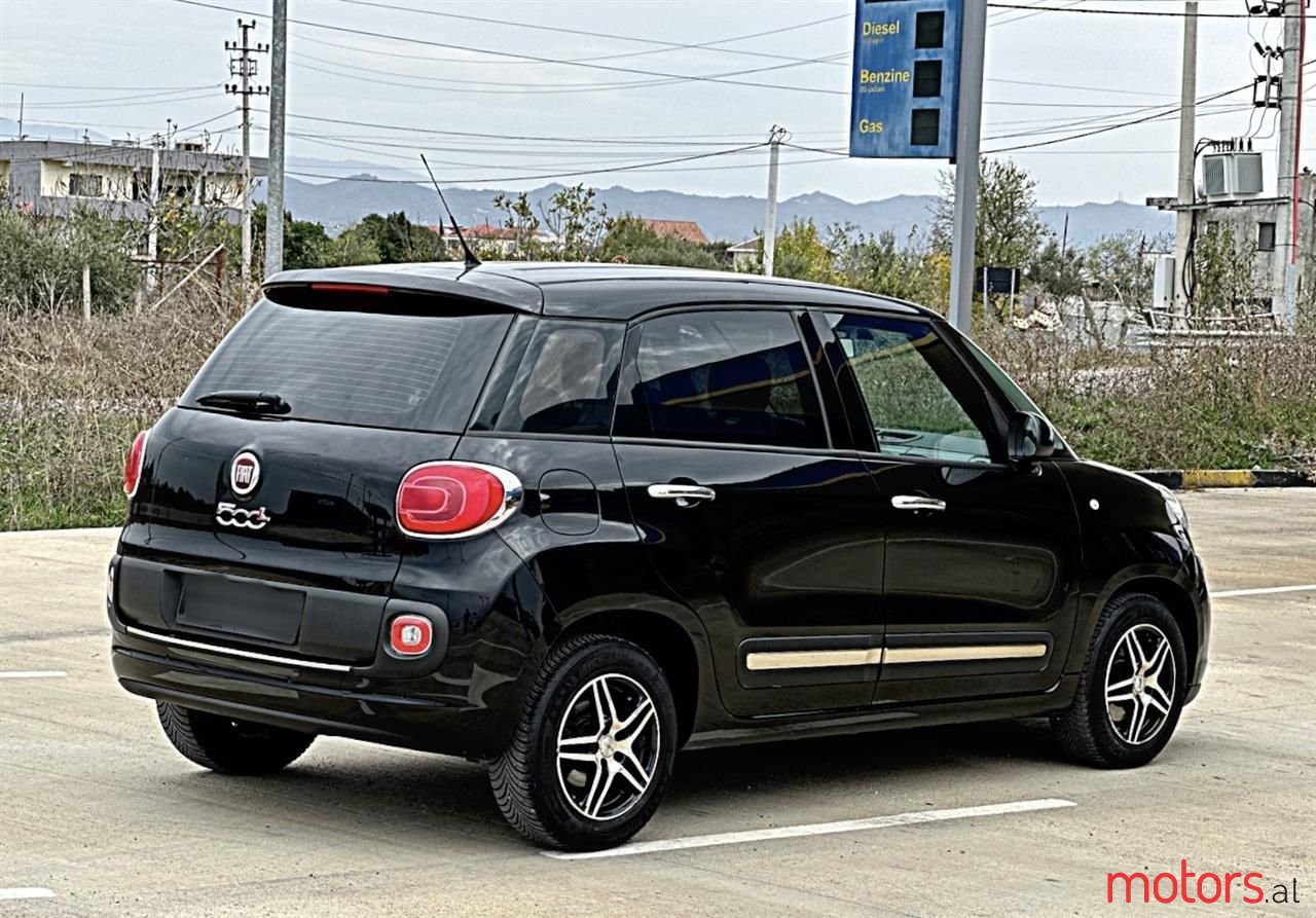 2013' Fiat 500L photo #4