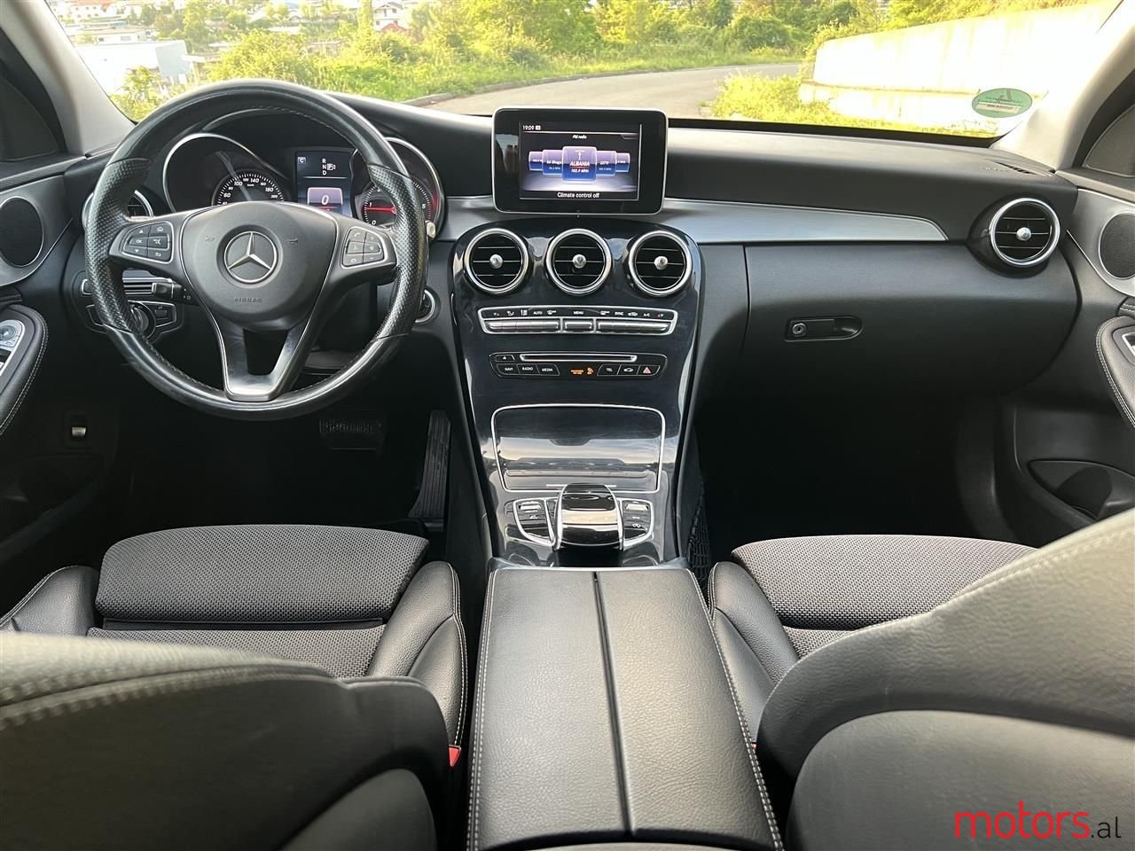 2015' Mercedes-Benz C 220 photo #4