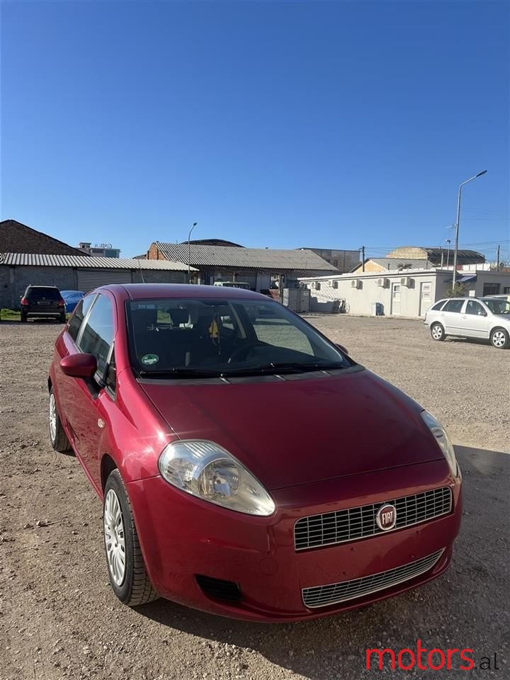 2008' Fiat Punto photo #2