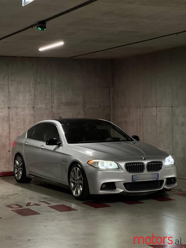 2012' BMW 520 photo #3