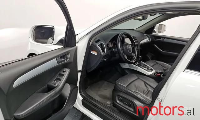 2012' Audi Q5 photo #2