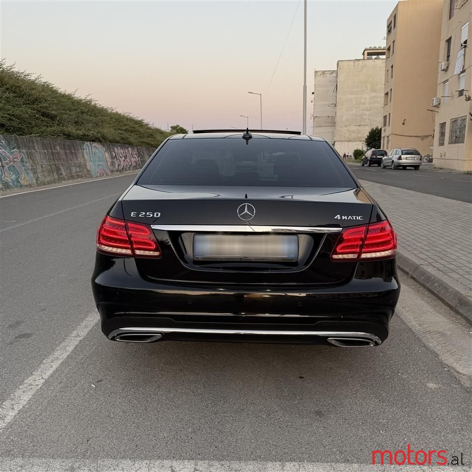 2015' Mercedes-Benz E 250 photo #5