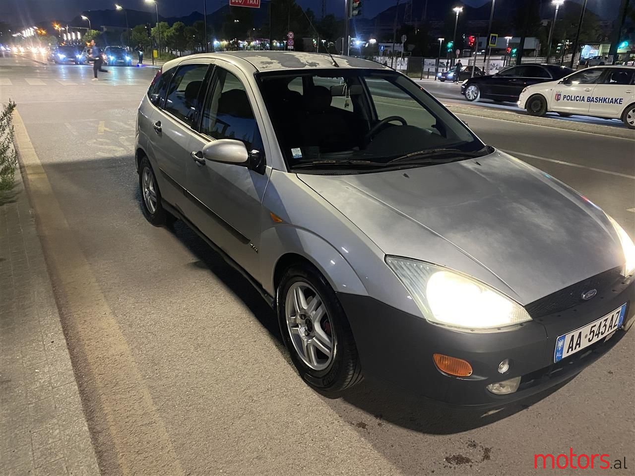 2000' Ford Focus photo #2