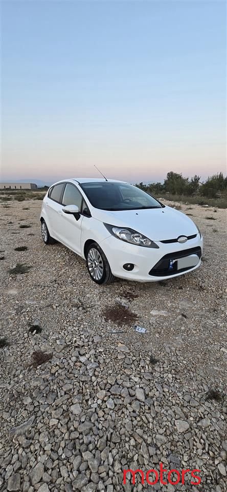 2009' Ford Fiesta photo #1