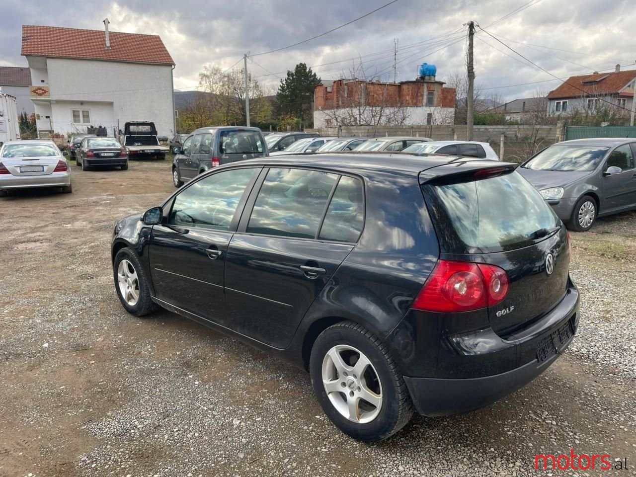 2005' Volkswagen Golf photo #3