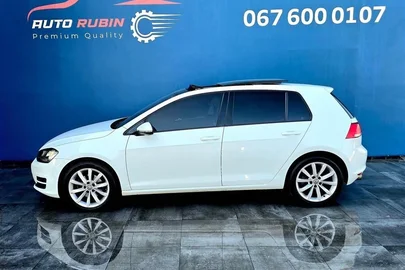 2013' Volkswagen Golf