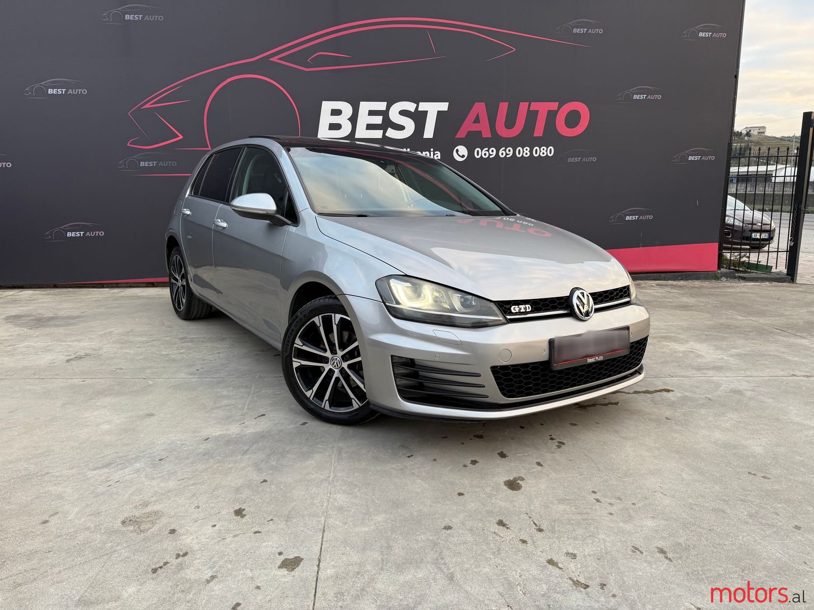 2014' Volkswagen Golf photo #1