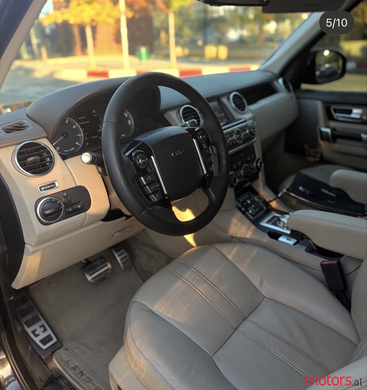 2015' Land Rover LR4 2015 LR4 3.0 supercharged photo #3