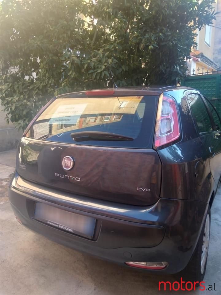 2010' Fiat Punto Evo photo #4