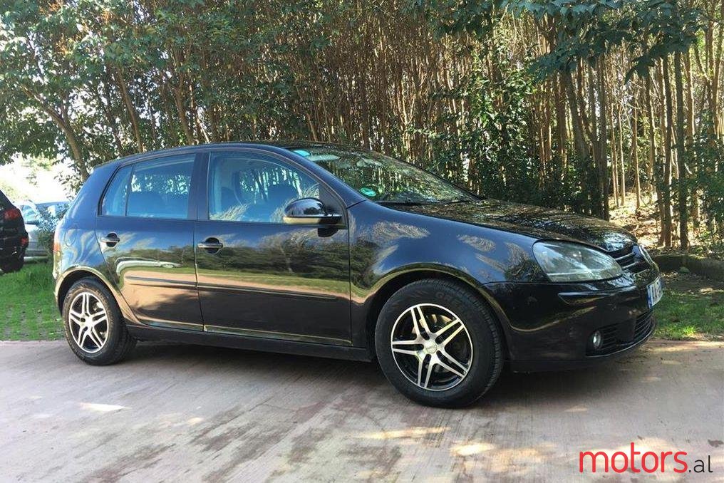 2005' Volkswagen Golf photo #1