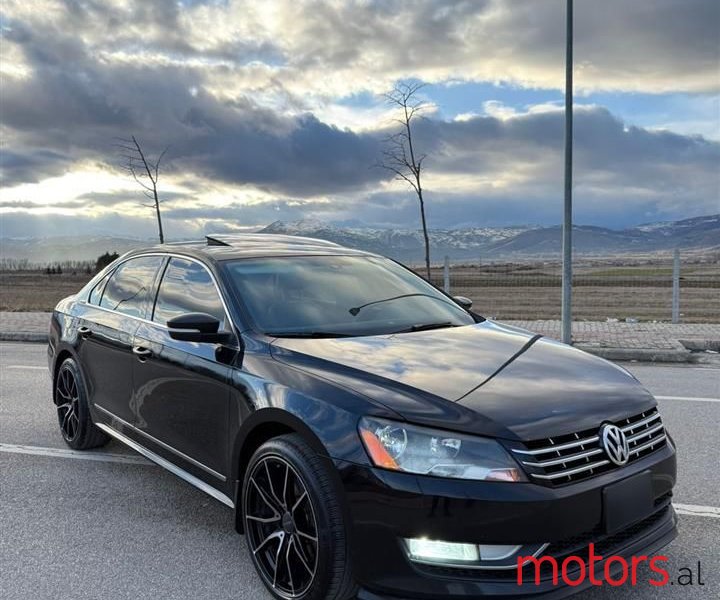 2014' Volkswagen Passat photo #1