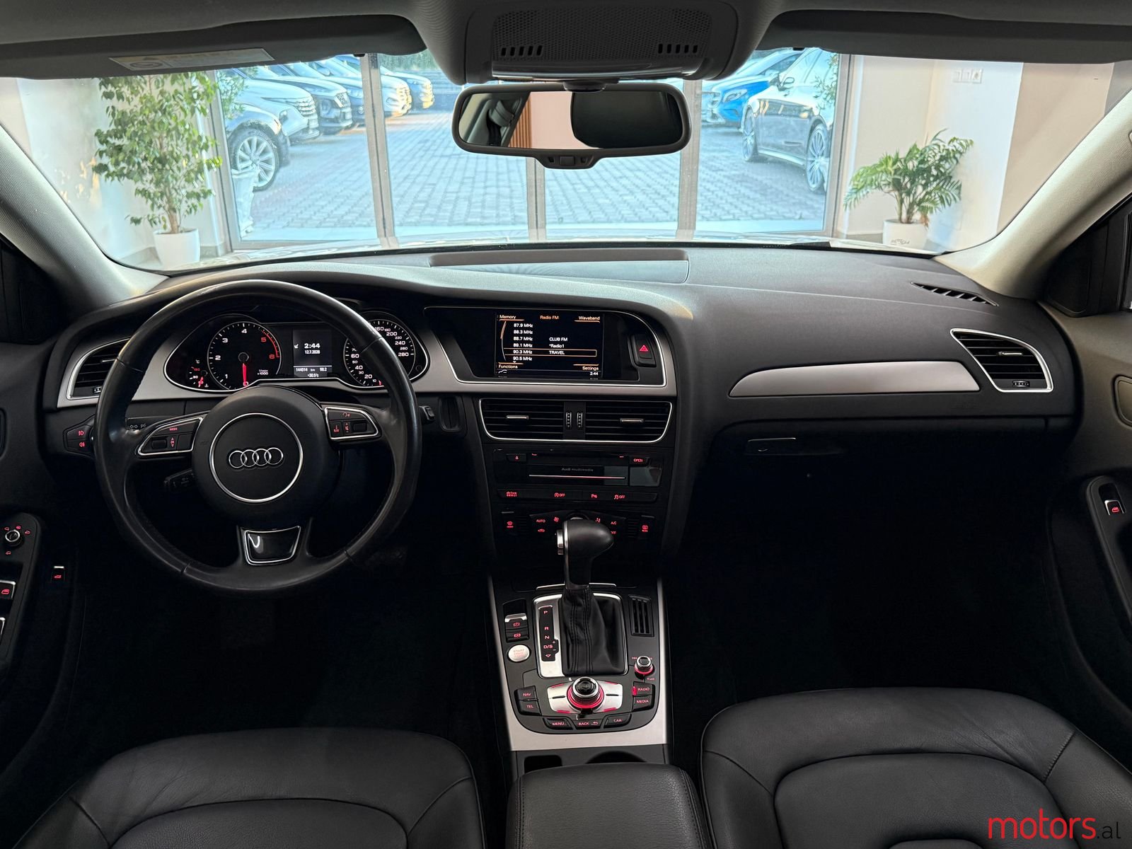 2014' Audi A4 photo #3
