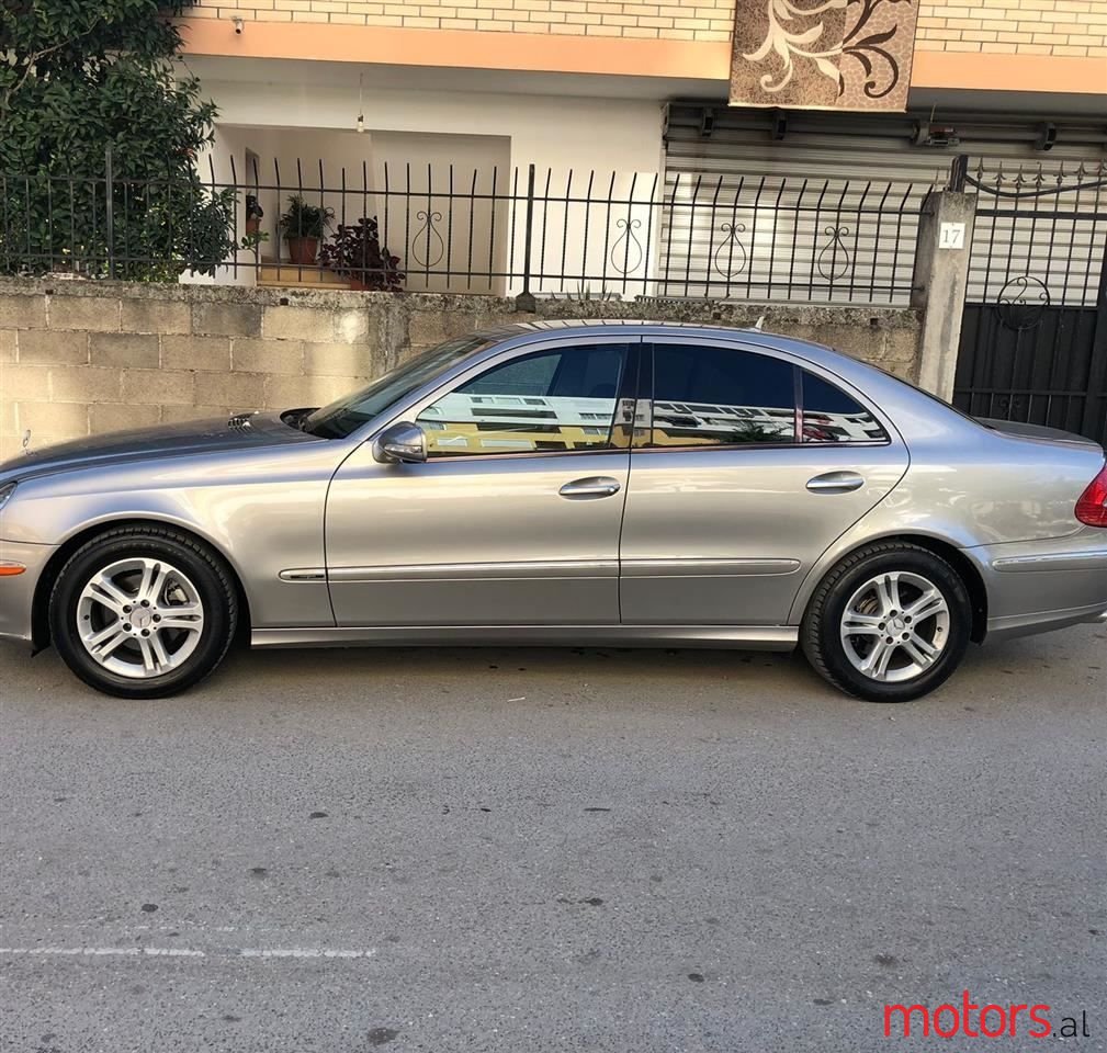 2008' Mercedes-Benz E 280 photo #5