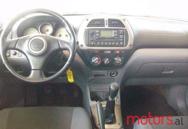 2003' Toyota RAV4 photo #4