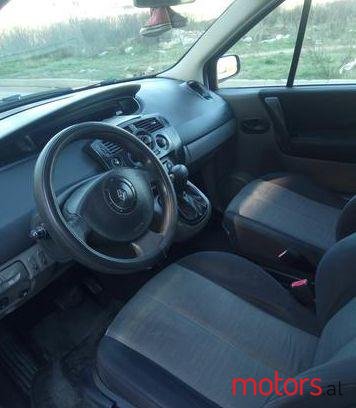 2005' Renault Scenic photo #2