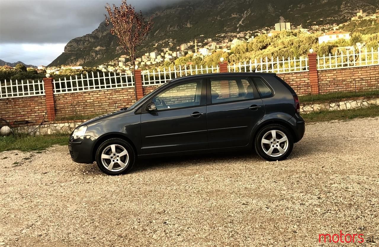 2007' Volkswagen Polo photo #2