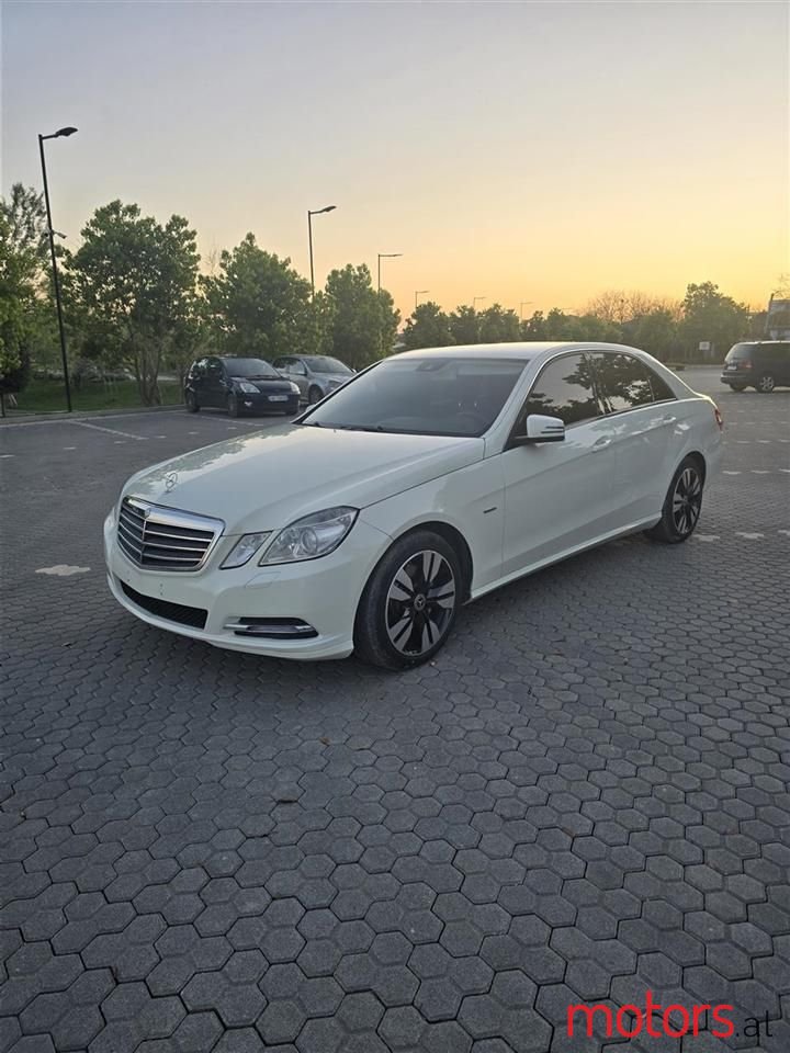 2013' Mercedes-Benz E 250 photo #6