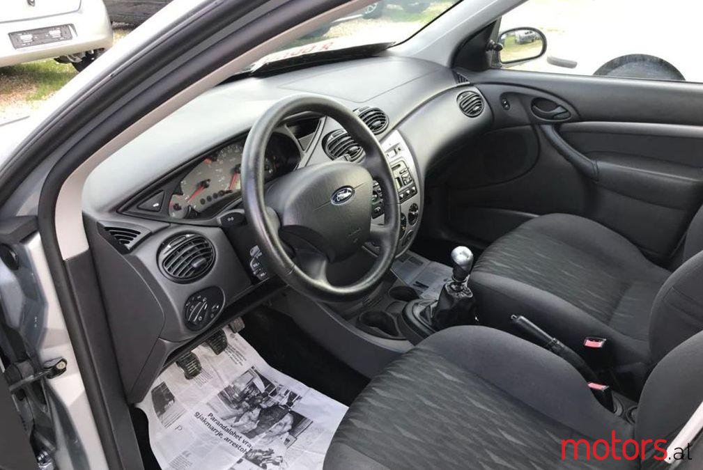 2003' Ford Focus photo #3