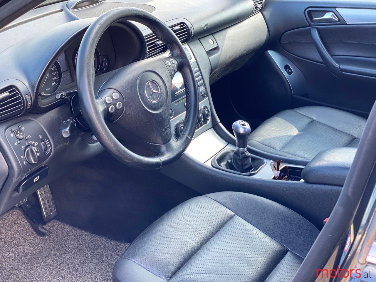 2005' Mercedes-Benz C-Class photo #7