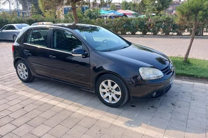 2006' Volkswagen Golf
